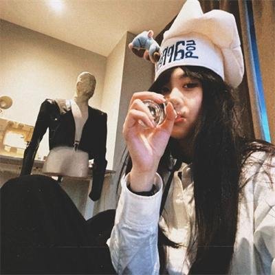 簷前滴水不差